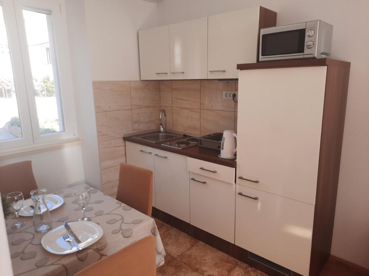Apartments Villa Beba Komiža Eksteriør billede
